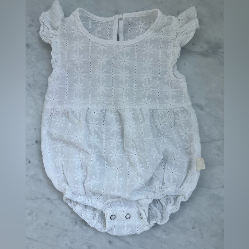 Eyelet Romper EUC